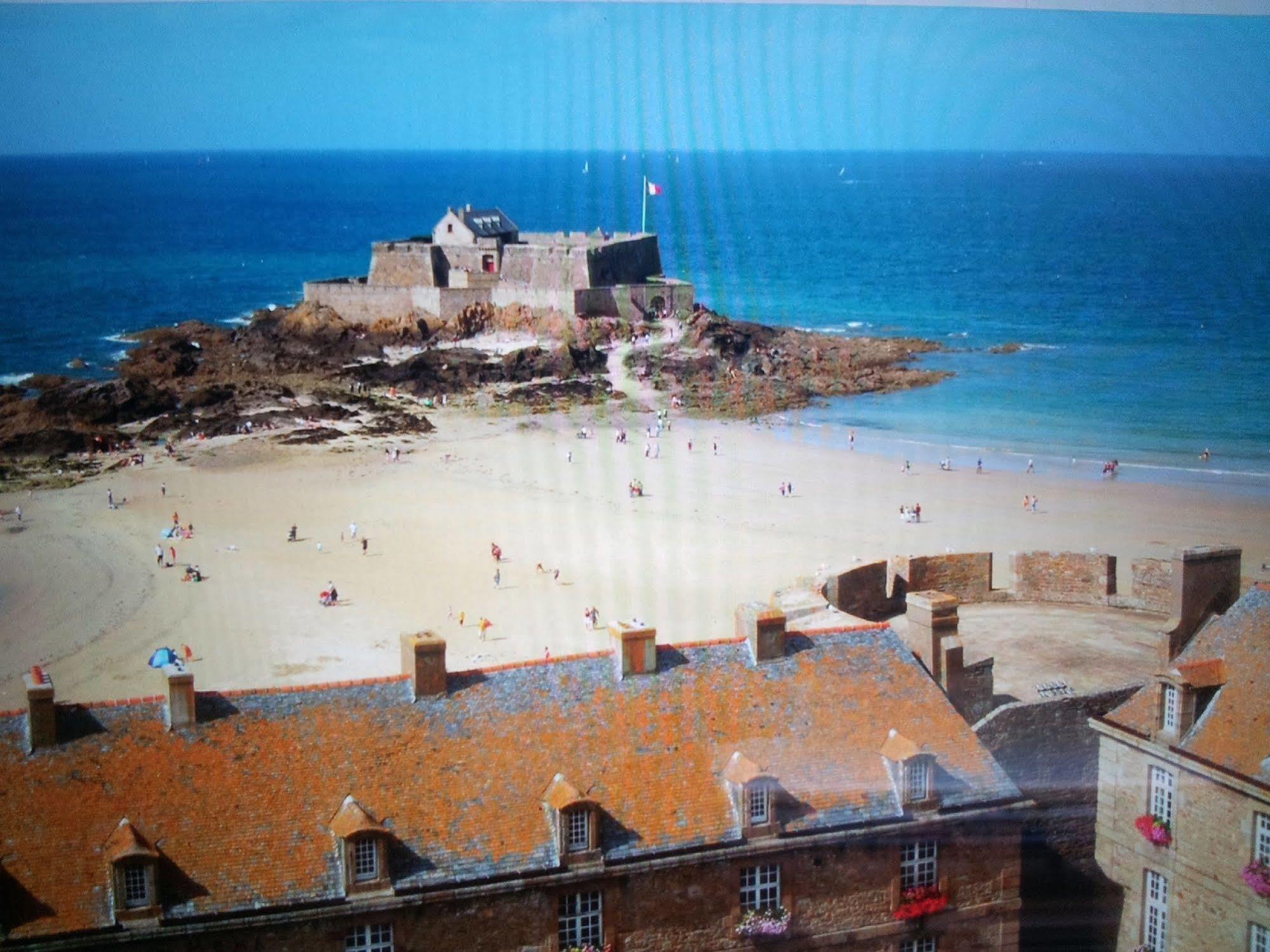 Appartement Saint Malo Vue Sur Mer Et Sur Intra Muros, Ferry, Plage Et Commerces A 50 M Экстерьер фото