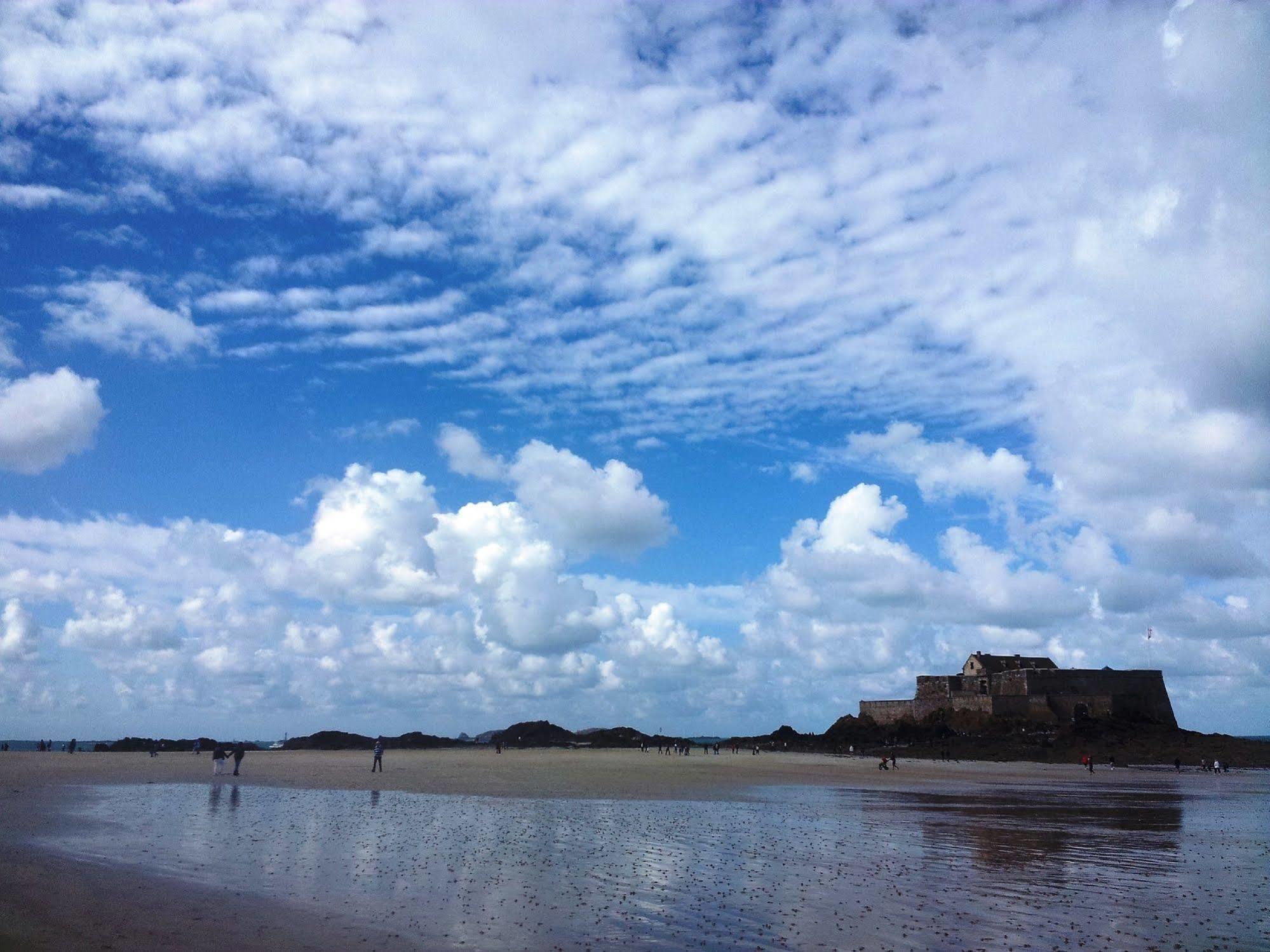 Appartement Saint Malo Vue Sur Mer Et Sur Intra Muros, Ferry, Plage Et Commerces A 50 M Экстерьер фото