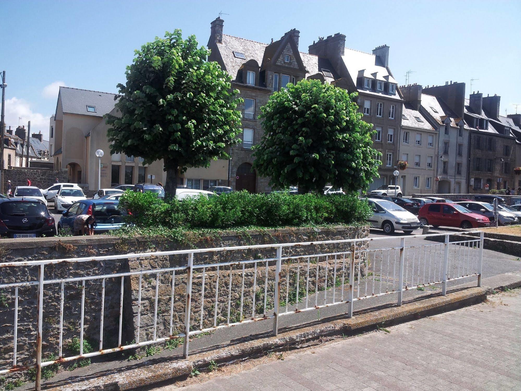 Appartement Saint Malo Vue Sur Mer Et Sur Intra Muros, Ferry, Plage Et Commerces A 50 M Экстерьер фото